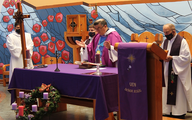 Comunidad del Colegio Técnico Industrial Don Bosco Antofagasta celebró eucaristía de Domingo Primero de Adviento, comenzando así la preparación de la Navidad